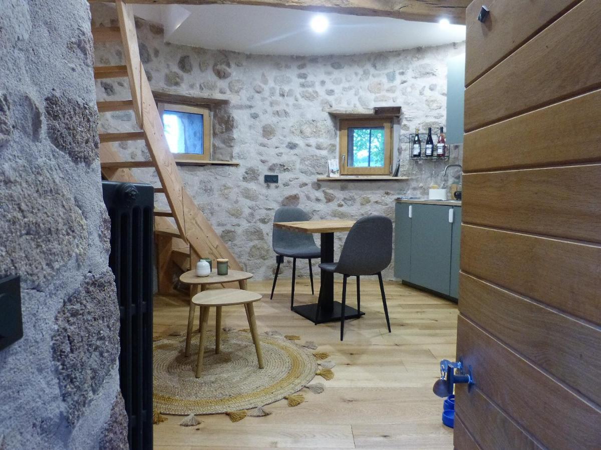 La Tour Du Canet Longessaigne Екстер'єр фото